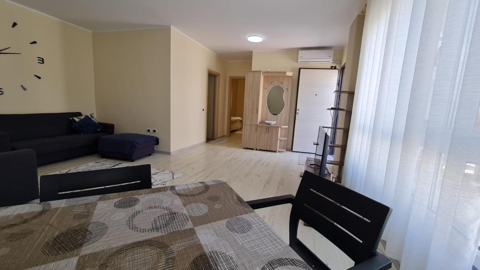 Apartment In Qerret Golem  Exteriör bild